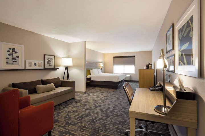 Room 25 of 72