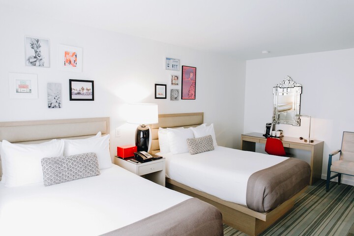Room 34 of 92