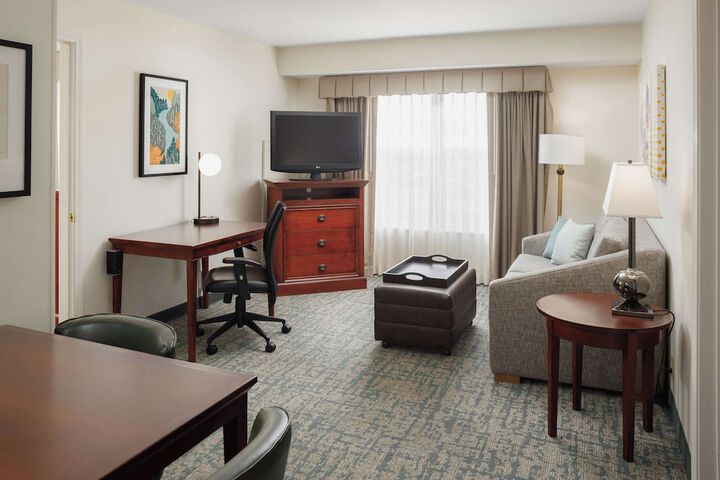 Room 15 of 38
