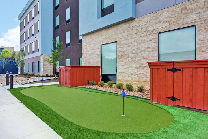 Home2 Suites by Hilton Bedford DFW West TX