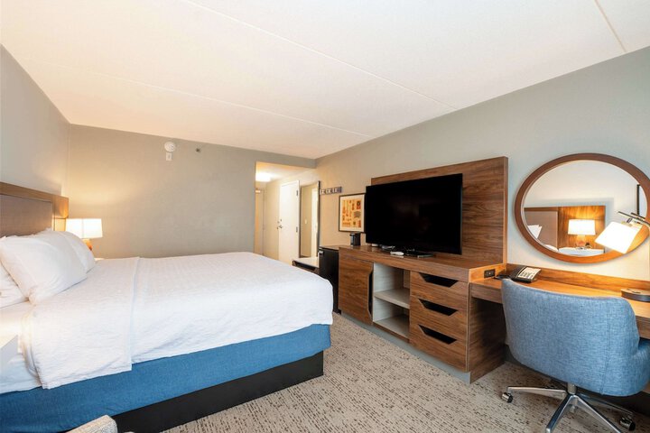 Room 44 of 64