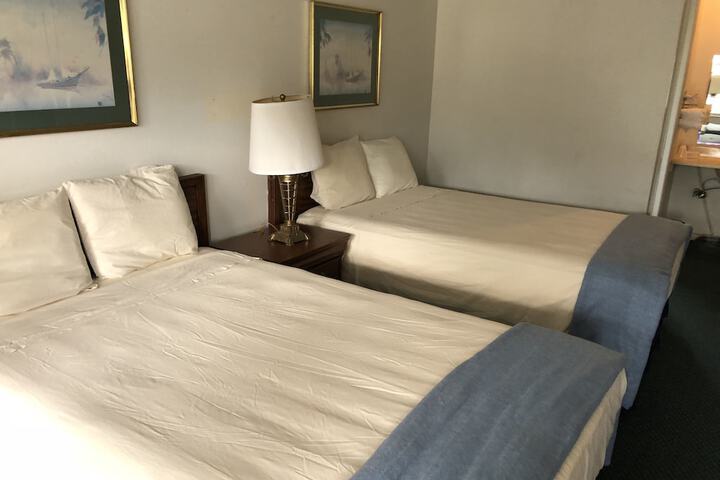 Room 11 of 22