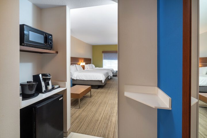 Room 12 of 44