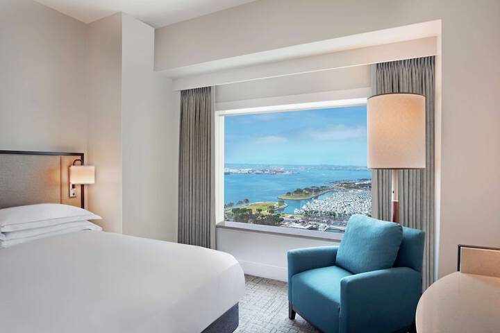 Hilton San Diego Bayfront