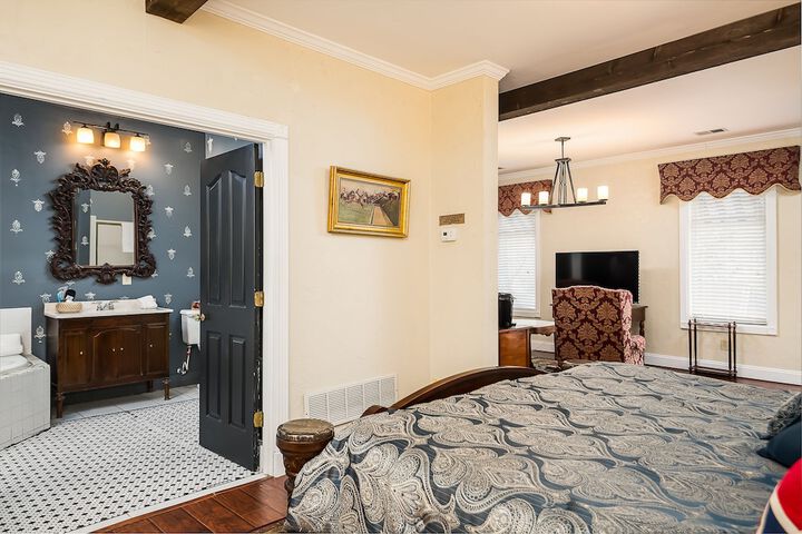 Room 13 of 62