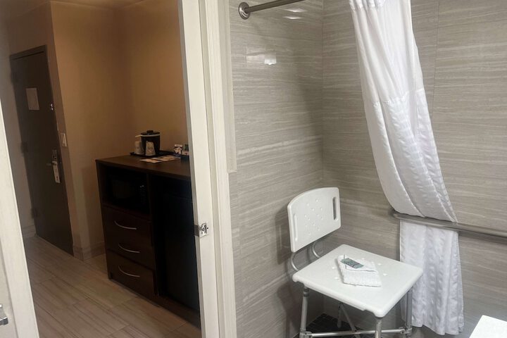 Room 31 of 41