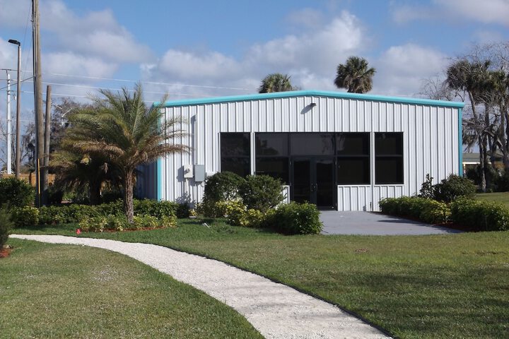 Lakeshore Resort and Marina