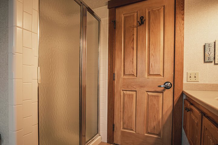 Room 29 of 136