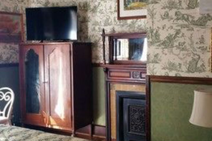 Herrold on Hill Bed and Breakfast