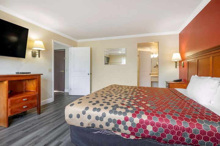 Room 14 of 31