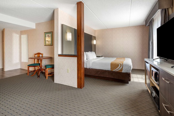 Room 19 of 40