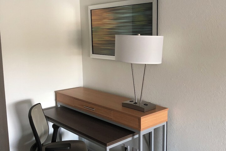 Room 77 of 138
