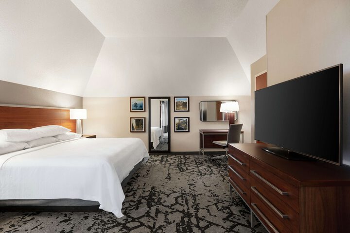 Room 36 of 70