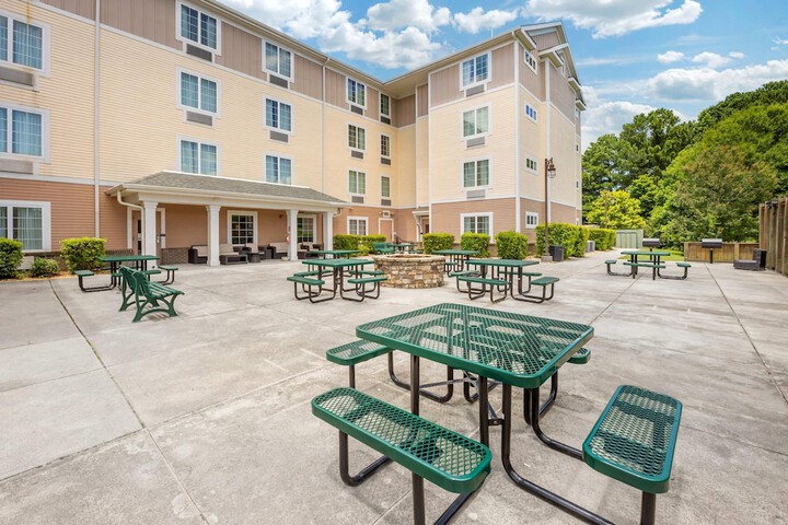 MainStay Suites Jacksonville near Camp Lejeune