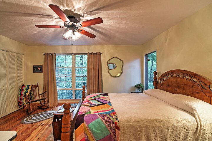 Creekside Cottage: Blue Ridge Mountain Escape!