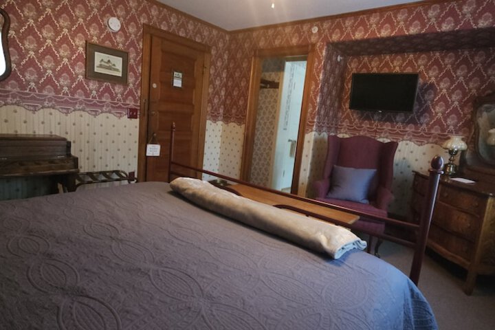 Room 107 of 125