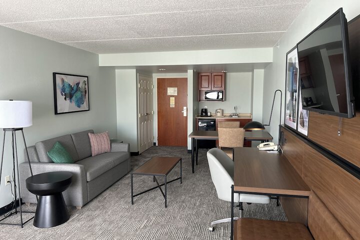 Wingate by Wyndham Green Bay / Airport
