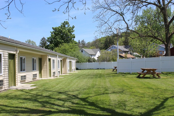 Property Grounds 27 of 27