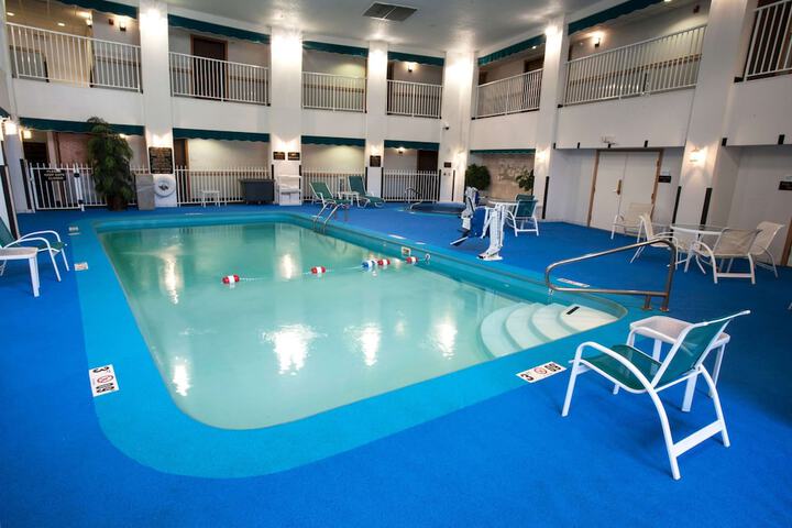 Ramada by Wyndham Keystone Near Mt. Rushmore