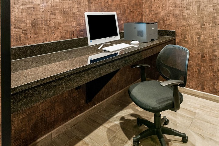 Business Center 49 of 49