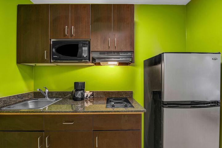 Studio 6 Extended Stay - Atlanta GA - Chamblee