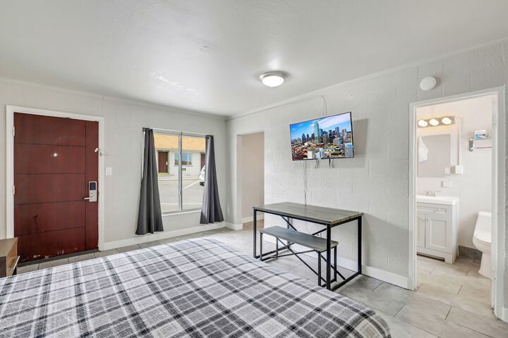 Room 30 of 58