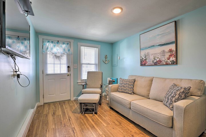 Seaside Escape w / Porch + Direct Beach Access