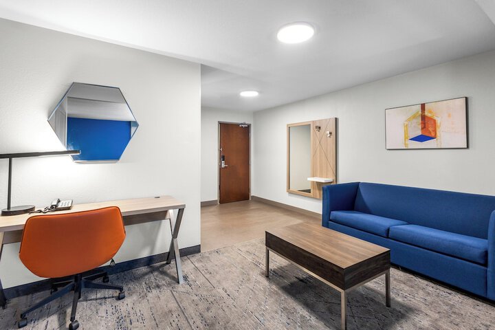 Room 14 of 45