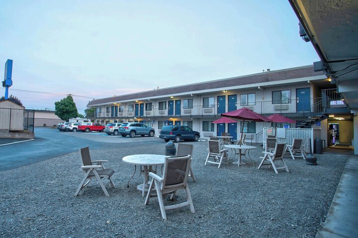 Hotel 3 of 25