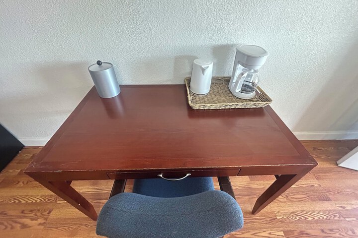 Room 21 of 65