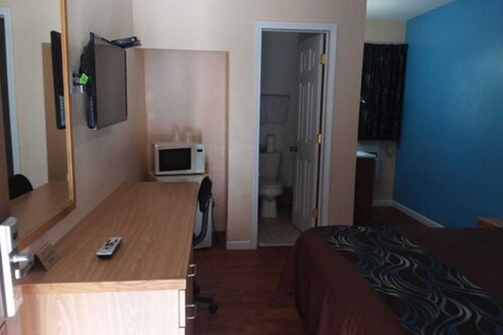 Room 14 of 44
