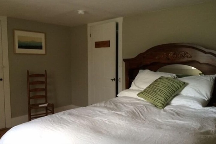 Room 16 of 19