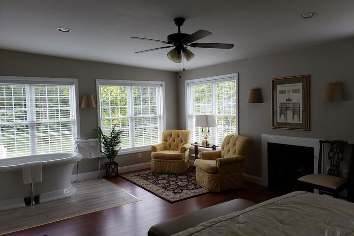 Room 25 of 100