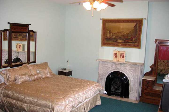 Room 35 of 41