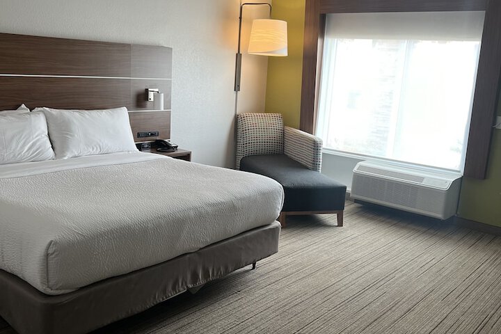 Room 14 of 53