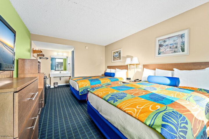 Room 13 of 23
