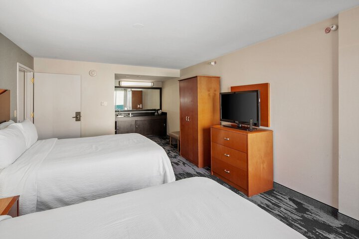 Fairfield Inn & Suites Anaheim North / Buena Park.