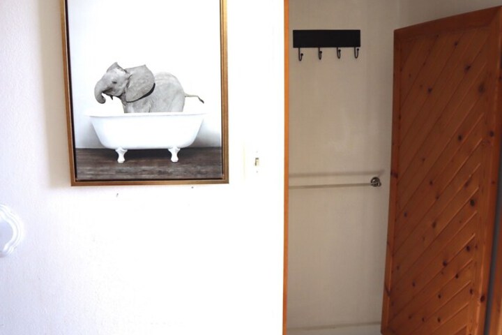 Room 72 of 128