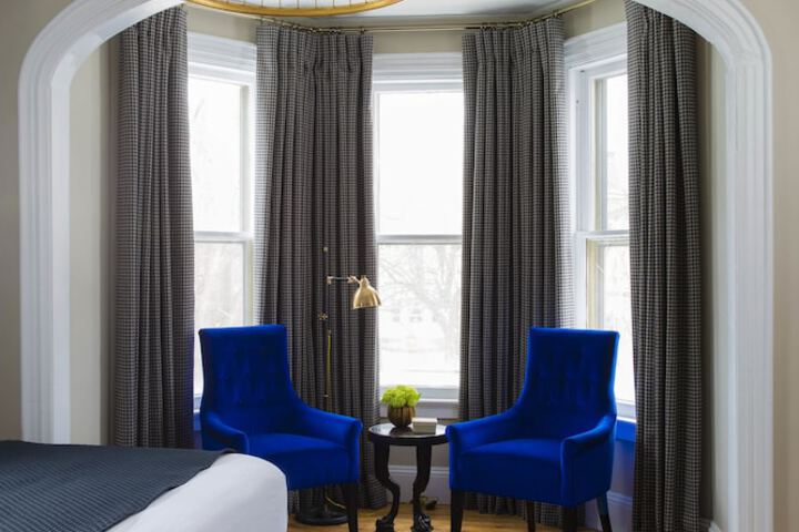 Room 32 of 47