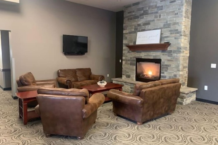 Cardinal Inn & Event Center