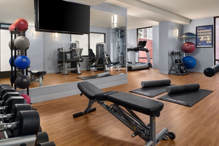 Delta Hotels by Marriott Minneapolis Northeast