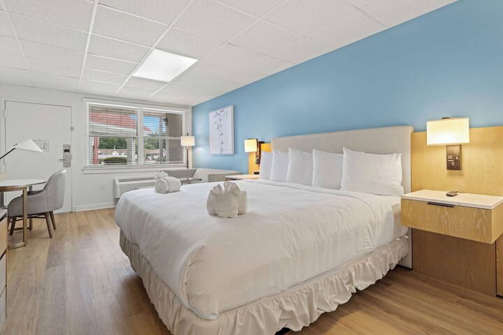 Room 80 of 112