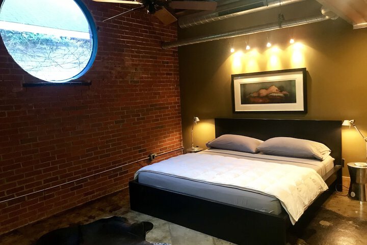 Room 22 of 38