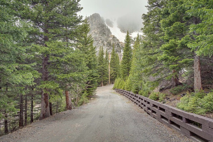 Idaho Springs Home w / Amazing Mountain Views!