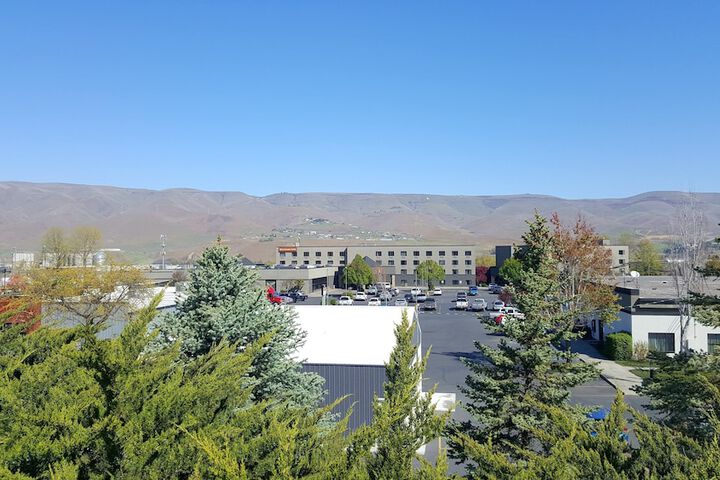 Hotel 4 of 95