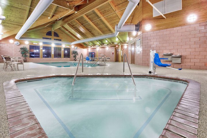 Pool 3 of 24