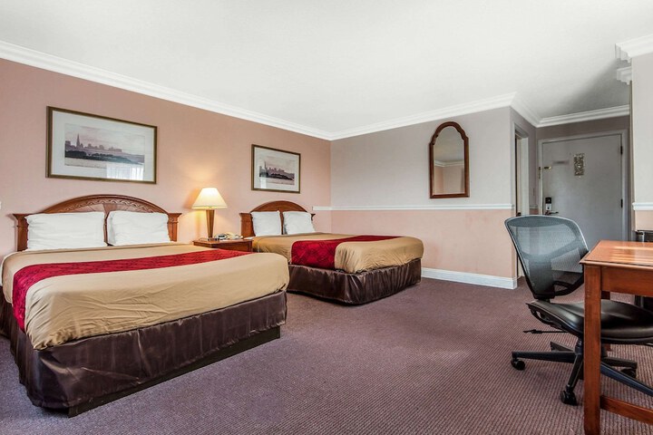 Room 16 of 30