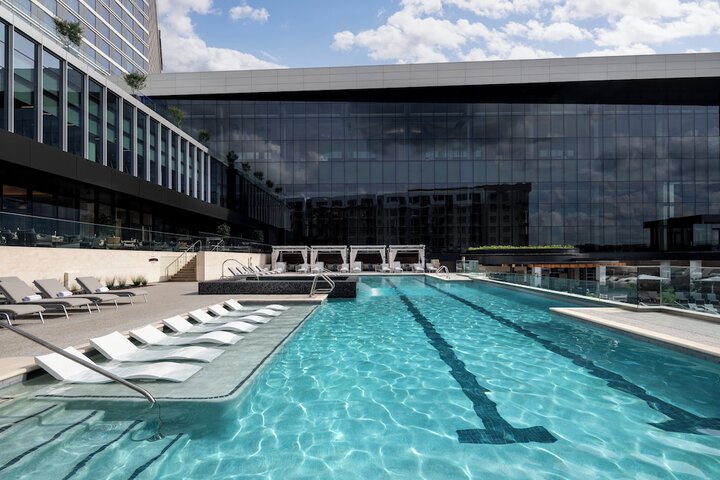 Loews Arlington