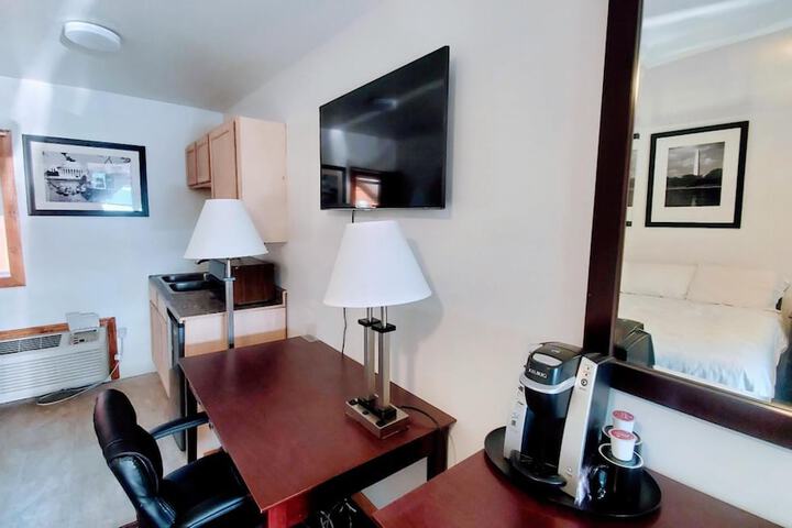 Teton Court Motel
