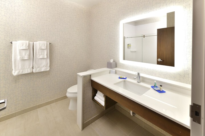 Holiday Inn Express & Suites Millersburg by IHG